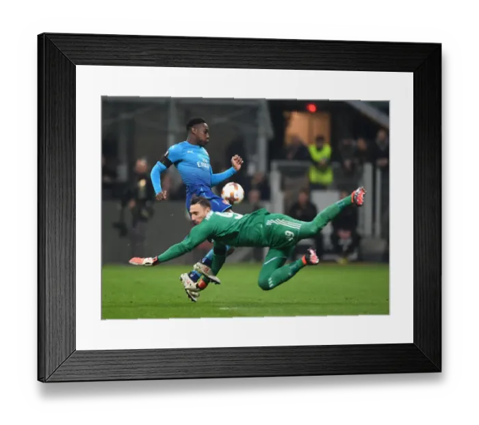 Framed Print : Clash of the Goalkeepers: Danny Welbeck vs. Gianluigi Donnarumma - Arsenal vs. AC Milan, UEFA Europa League 2018