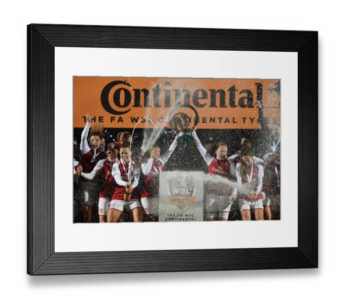 Framed Print : HIGH WYCOMBE, ENGLAND - MARCH 14: The Arsenal Women celebrate winning the Continenal Cup Trophy after the match between Framed Print : HIGH WYCOMBE, ENGLAND - MARCH 14: The Arsenal Women celebrate winning the Continenal Cup Trophy after the match between
