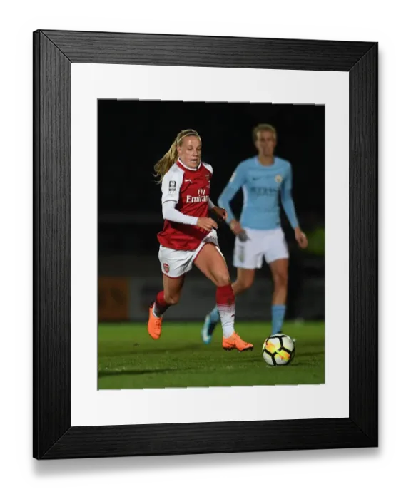 Framed Print : Beth Mead in Action: Arsenal Women vs Manchester City Ladies - Continental Cup Final