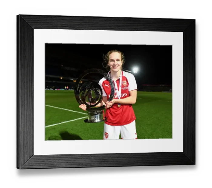 Framed Print : Vivianne Miedema Lifts the Continental Cup: Arsenal Women's Historic Victory over Manchester City