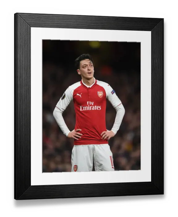 Framed Print : Mesut Ozil in Action: Arsenal vs AC Milan, UEFA Europa League 2018 Framed Print : Mesut Ozil in Action: Arsenal vs AC Milan, UEFA Europa League 2018