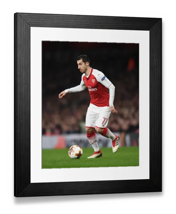 Framed Print : Mkhitaryan in Action: Arsenal vs AC Milan, UEFA Europa League 2018
