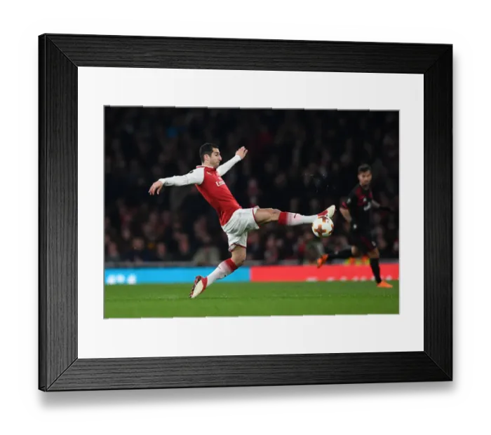 Framed Print : Arsenal's Mkhitaryan in Action: Arsenal vs AC Milan, Europa League 2017-18 Framed Print : Arsenal's Mkhitaryan in Action: Arsenal vs AC Milan, Europa League 2017-18