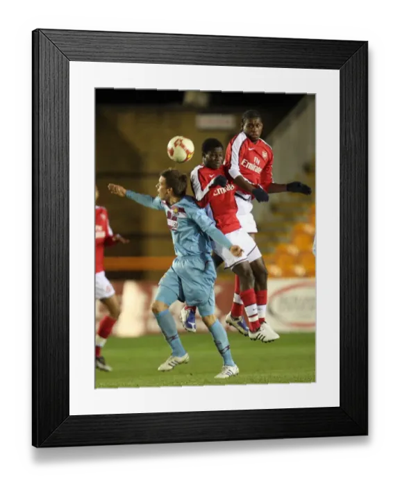 Framed Print : Jay Thomas and Emmanuel Frimpong (Arsenal) Oliver Lee (West Ham)