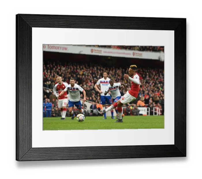 Framed Print : Aubameyang Scores Brace: Arsenal v Stoke City, Premier League 2017-18