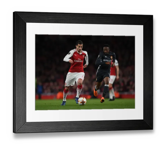 Framed Print : Arsenal vs CSKA Moskva: Mkhitaryan vs Musa Battle in Europa League Quarterfinal Framed Print : Arsenal vs CSKA Moskva: Mkhitaryan vs Musa Battle in Europa League Quarterfinal