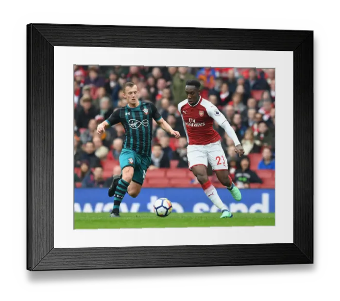 Framed Print : Danny Welbeck vs James Ward-Prowse: Battle at Emirates Stadium - Arsenal vs Southampton, Premier League 2017-18