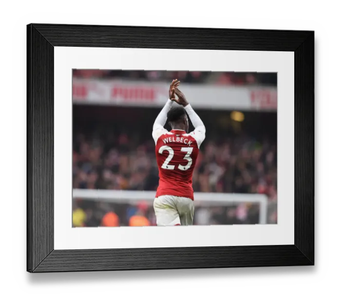 Framed Print : Danny Welbeck in Action: Arsenal vs Southampton, Premier League 2017-18