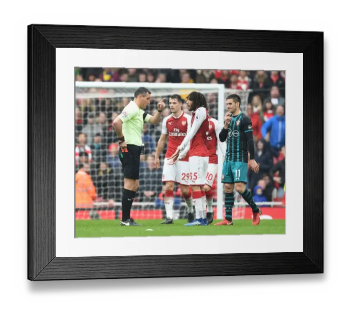 Framed Print : Arsenal's Mo Elneny Receives Red Card from Referee Andre Marriner in Arsenal v Southampton (2017-18) Framed Print : Arsenal's Mo Elneny Receives Red Card from Referee Andre Marriner in Arsenal v Southampton (2017-18)