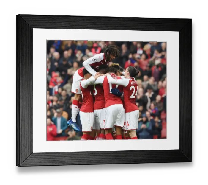 Framed Print : Arsenal Celebrate: Aubameyang, Bellerin, Iwobi, Welbeck, Nelson, Elneny Framed Print : Arsenal Celebrate: Aubameyang, Bellerin, Iwobi, Welbeck, Nelson, Elneny