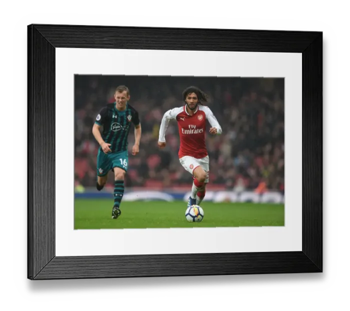 Framed Print : Mohamed Elneny: Arsenal's Midfield Maestro in Action Against Southampton, Premier League 2017-18