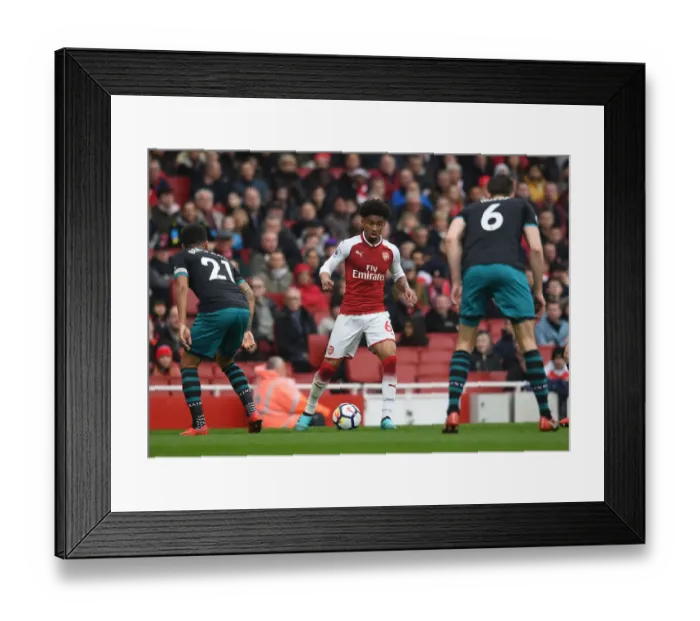 Framed Print : Reiss Nelson in Action: Arsenal vs Southampton, Premier League 2017-18 Framed Print : Reiss Nelson in Action: Arsenal vs Southampton, Premier League 2017-18