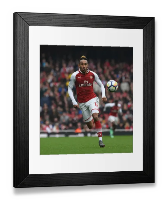 Framed Print : Arsenal's Aubameyang Shines in Premier League Clash Against Southampton Framed Print : Arsenal's Aubameyang Shines in Premier League Clash Against Southampton