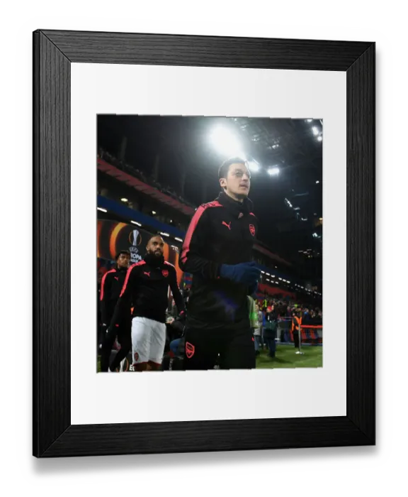 Framed Print : Mesut Ozil's Warm-Up: Arsenal FC vs. CSKA Moskva, UEFA Europa League Quarterfinals, Moscow, Russia (2018)