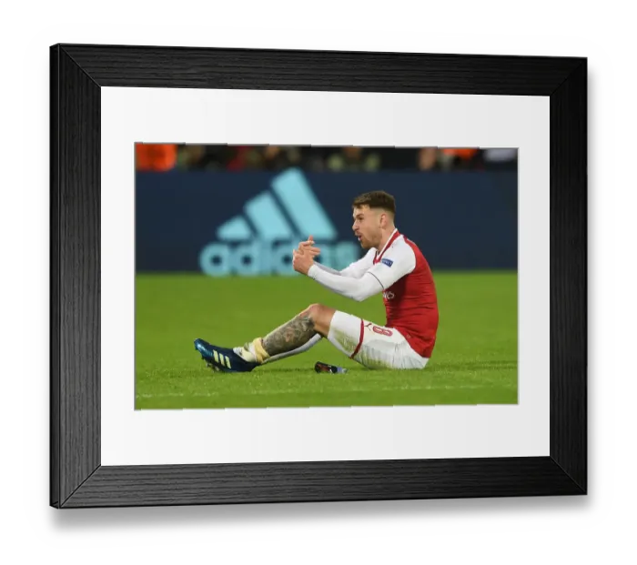 Framed Print : Arsenal's Europa League Battle with CSKA Moscow: Aaron Ramsey's Injury Drama (2017-18) Framed Print : Arsenal's Europa League Battle with CSKA Moscow: Aaron Ramsey's Injury Drama (2017-18)