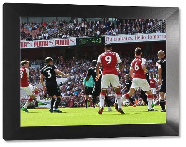 Nacho Monreal Scores First Arsenal Goal: Arsenal vs. West Ham United, Premier League 2017-18