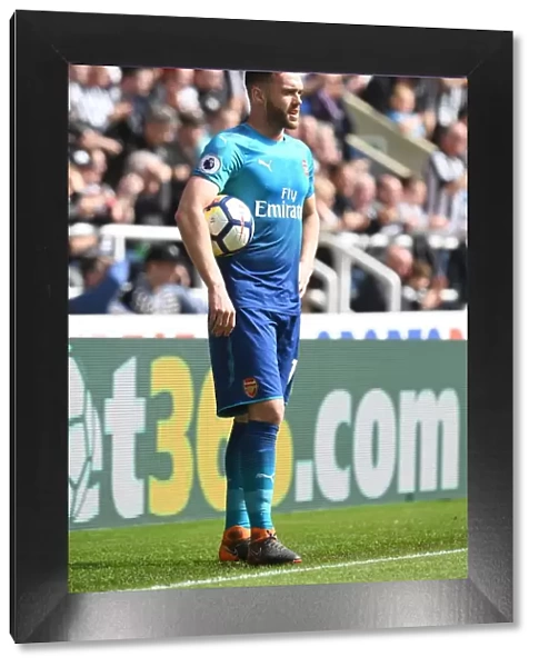 Calum Chambers in Action: Newcastle United vs. Arsenal, Premier League 2017-18