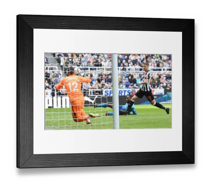 Framed Print : Alexandre Lacazette Scores the Winner: Newcastle United vs. Arsenal, Premier League 2017-18