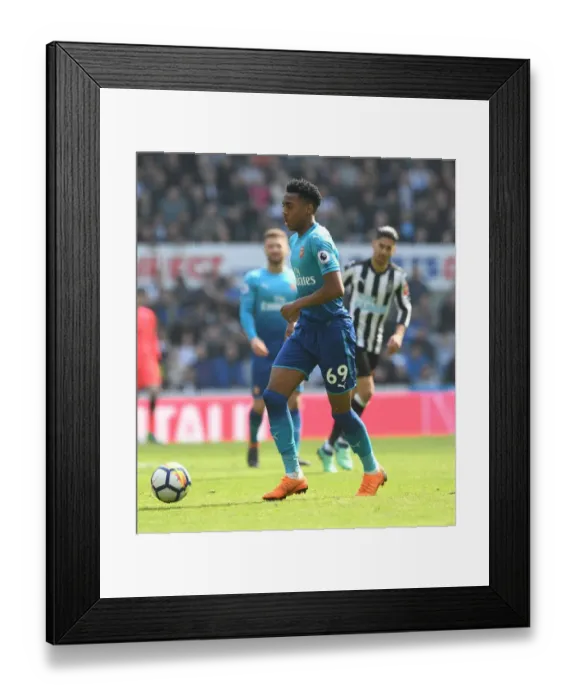 Framed Print : Arsenal's Midfield Sensation Joe Willock Dazzles Against Newcastle United, Premier League 2017-18 Framed Print : Arsenal's Midfield Sensation Joe Willock Dazzles Against Newcastle United, Premier League 2017-18