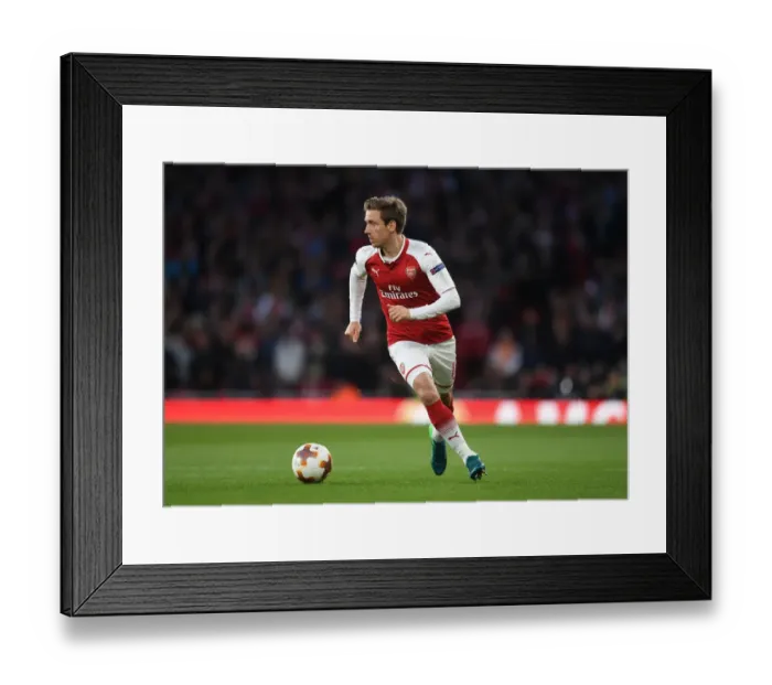 Framed Print : Nacho Monreal in Action: Arsenal vs Atletico Madrid - UEFA Europa League Semi-Final Framed Print : Nacho Monreal in Action: Arsenal vs Atletico Madrid - UEFA Europa League Semi-Final