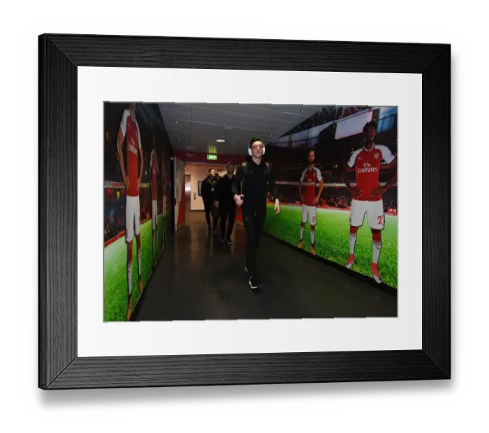 Framed Print : Mesut Ozil's Pre-Match Moment before Arsenal vs Atletico Madrid UEFA Europa League Semi-Final Framed Print : Mesut Ozil's Pre-Match Moment before Arsenal vs Atletico Madrid UEFA Europa League Semi-Final