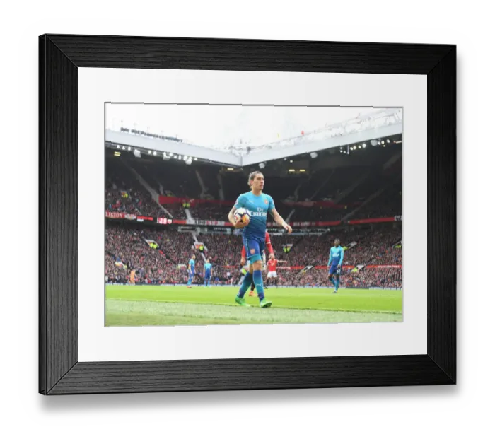 Framed Print : Hector Bellerin: Arsenal Star in Manchester United Showdown, Premier League 2017-18 Framed Print : Hector Bellerin: Arsenal Star in Manchester United Showdown, Premier League 2017-18