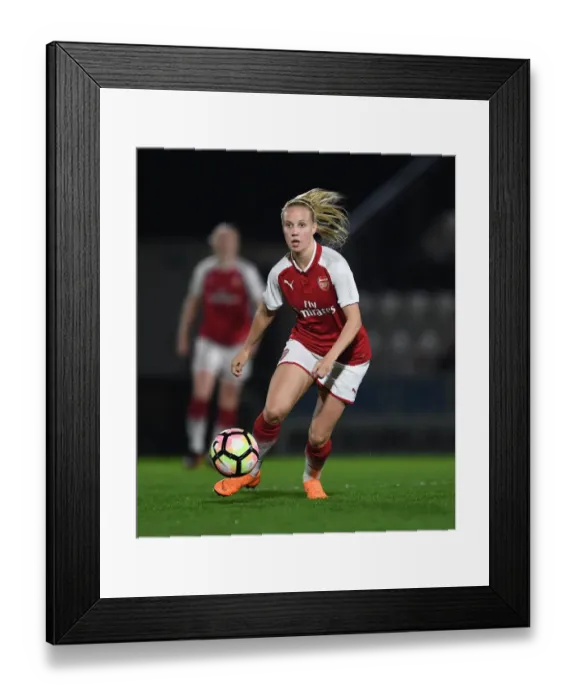 Framed Print : Beth Mead in Action: Arsenal Women's Star Dazzles in WSL Clash against Reading Ladies