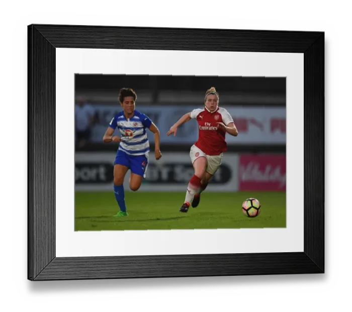 Framed Print : Clash of Titans: Mitchell vs. Williams in Arsenal Women vs. Reading Ladies WSL Showdown