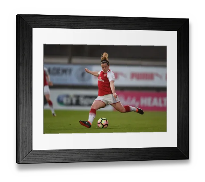 Framed Print : Emma Mitchell in Action: Arsenal Women's Super League Battle against Reading Ladies