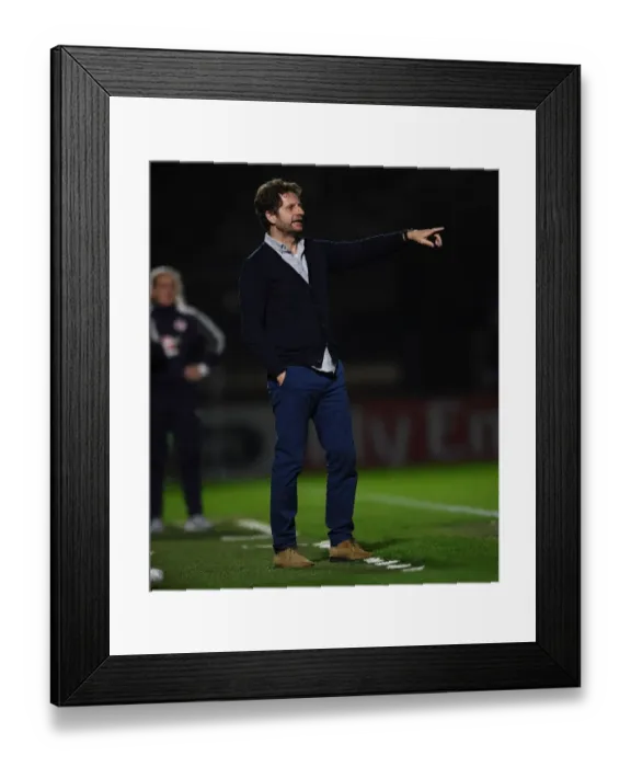 Framed Print : Joe Montemurro Leads Arsenal Women in WSL Match Against Reading Ladies