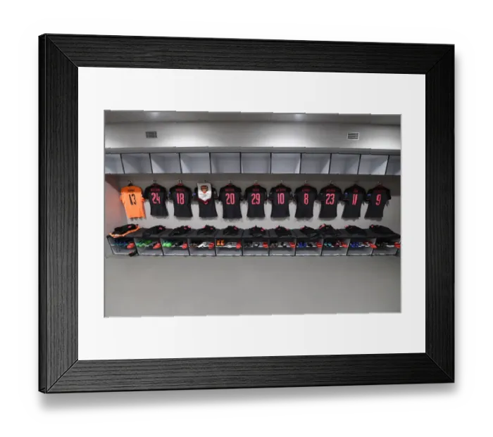 Framed Print : Arsenal FC in the Atletico Madrid Changing Room before the UEFA Europa League Semi-Final Second Leg Framed Print : Arsenal FC in the Atletico Madrid Changing Room before the UEFA Europa League Semi-Final Second Leg