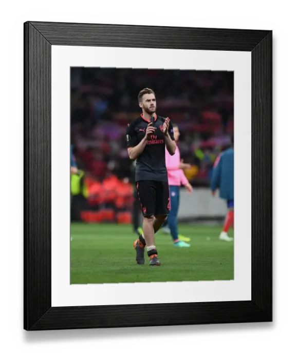 Framed Print : Calum Chambers Rallies Arsenal Fans After Europa League Semi-Final Showdown vs Atletico Madrid
