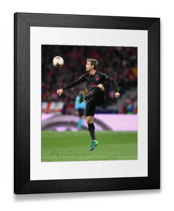 Framed Print : Nacho Monreal in Action: Arsenal vs Atletico Madrid, UEFA Europa League Semi-Final Framed Print : Nacho Monreal in Action: Arsenal vs Atletico Madrid, UEFA Europa League Semi-Final