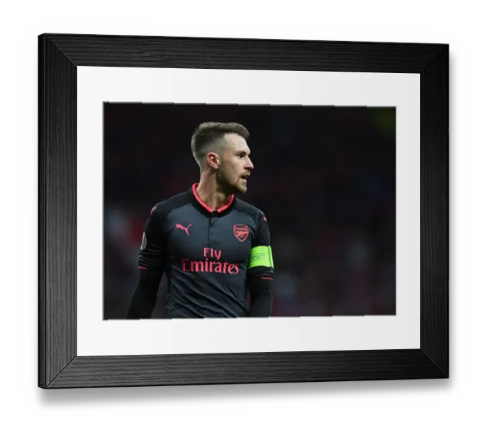 Framed Print : Aaron Ramsey in Action: Arsenal vs Atletico Madrid, UEFA Europa League Semi-Final