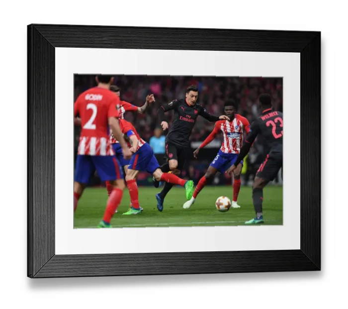 Framed Print : Mesut Ozil (Arsenal). Atletico Madrid 1: 0 Arsenal. Europe League Semi Final, 2nd Leg Framed Print : Mesut Ozil (Arsenal). Atletico Madrid 1: 0 Arsenal. Europe League Semi Final, 2nd Leg