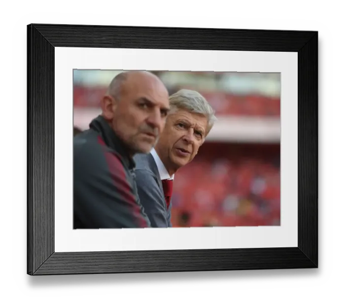 Framed Print : Arsene Wenger in Action: Arsenal vs Burnley (2017-18)