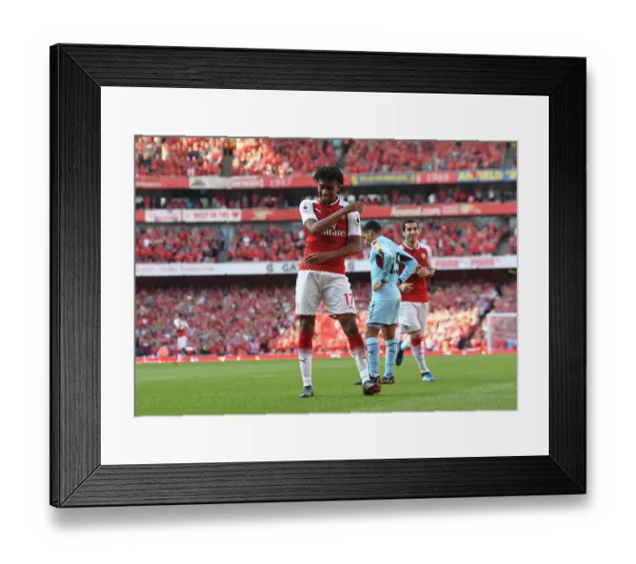 Framed Print : Alex Iwobi's Brace: Arsenal's Winning Moment Against Burnley (May 2018)