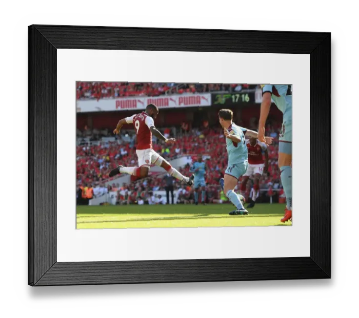 Framed Print : Alexandre Lacazette Scores Arsenal's Second Goal Against Burnley (2017-18)