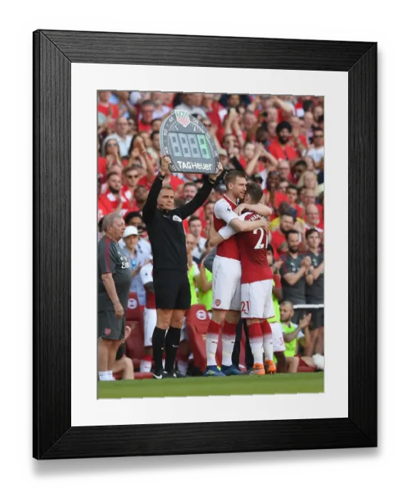 Framed Print : Calum Chambers is subbed for Per Mertesacker (Arsenal)