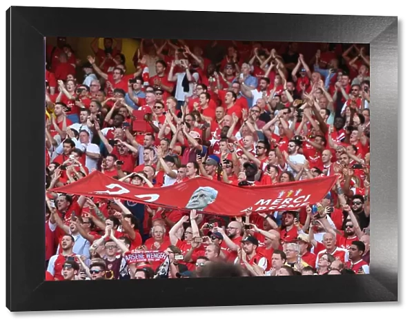 Arsenal Fans Pay Tribute to Arsene Wenger with Banner at Emirates Stadium (Arsenal v Burnley, 2018)