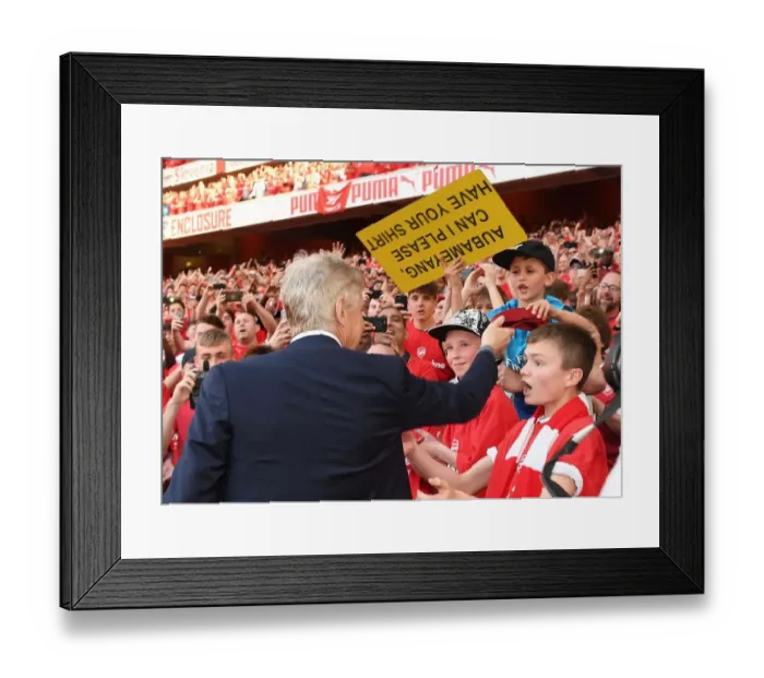 Framed Print : Arsene Wenger Gifts Fan His Tie after Arsenal's Victory over Burnley (2017-18) Framed Print : Arsene Wenger Gifts Fan His Tie after Arsenal's Victory over Burnley (2017-18)