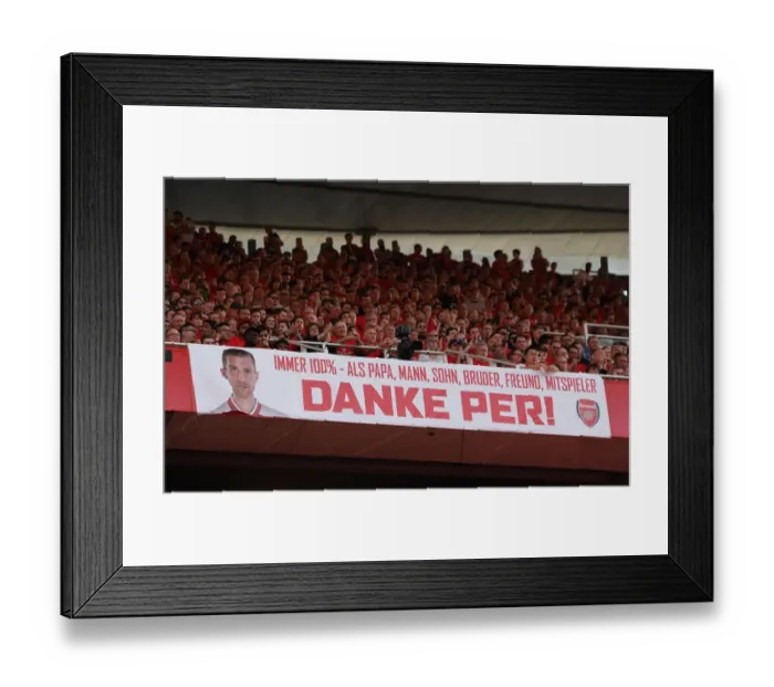 Framed Print : Per Mertesacker Tribute: Arsenal vs Burnley, Premier League 2017-18 Framed Print : Per Mertesacker Tribute: Arsenal vs Burnley, Premier League 2017-18