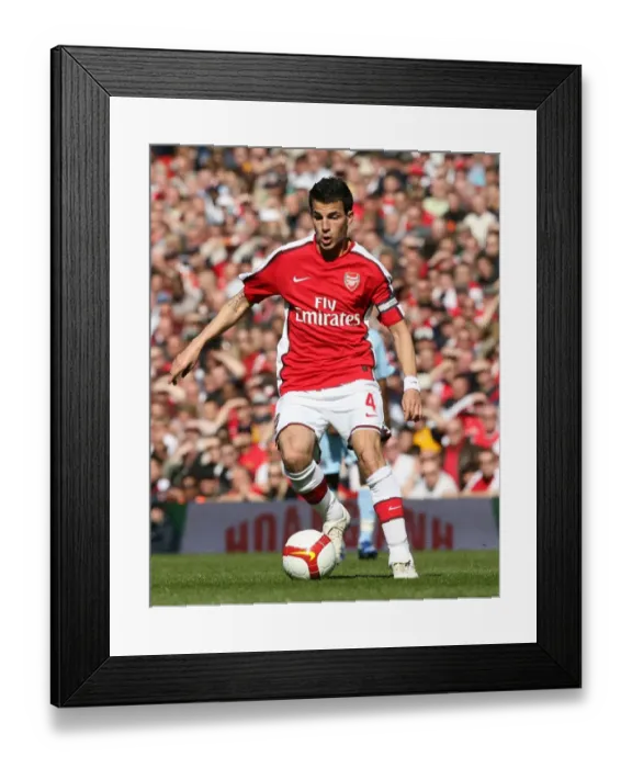 Framed Print : Fabregas Leadership: Arsenal's 2-0 Victory over Manchester City, 2009, Barclays Premier League