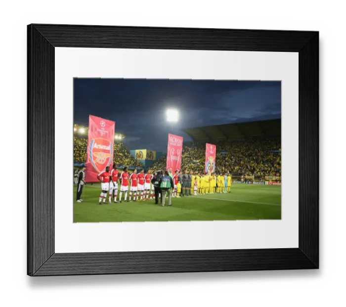 Framed Print : The Arsenal and Villarreal teams line up before the match