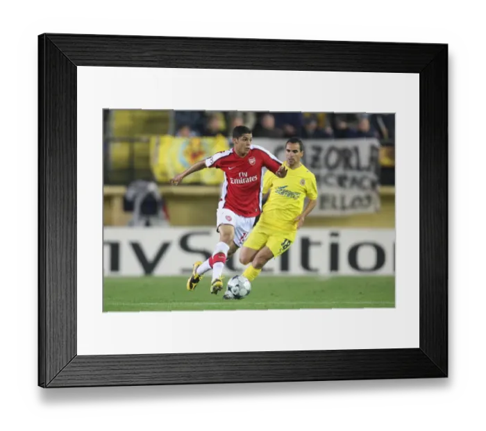 Framed Print : Denilson (Arsenal) Angel Lopez (Villarreal) Framed Print : Denilson (Arsenal) Angel Lopez (Villarreal)