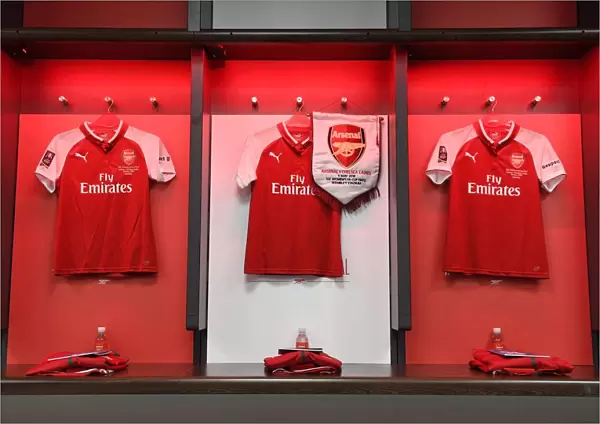 Arsenal Women's FA Cup Final: Unfurling Pride - Arsenal Shirts and Pennant