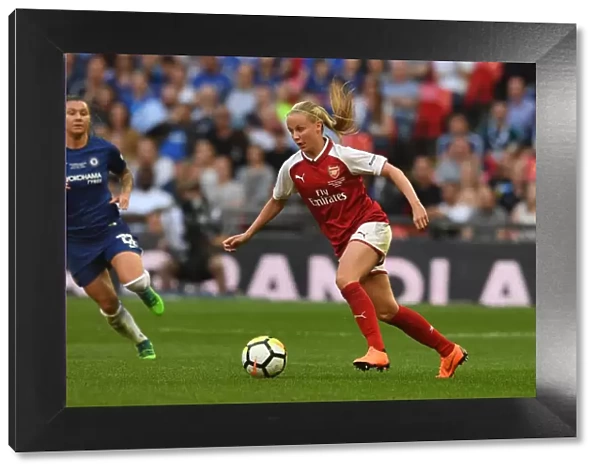 Beth Mead: Star Forward in Action at the FA Cup Final 2018 - Arsenal Women vs. Chelsea Ladies