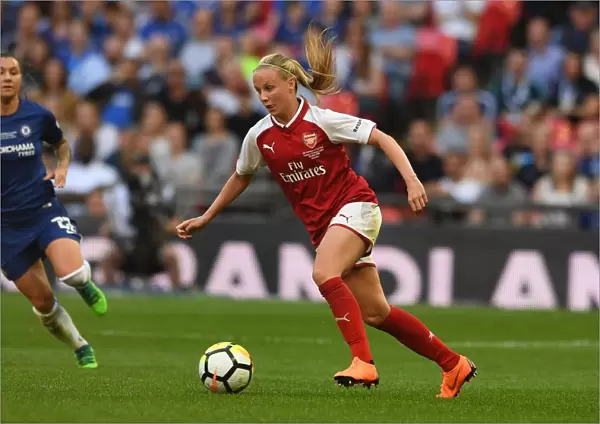 Beth Mead: Star Forward in Action at the FA Cup Final 2018 - Arsenal Women vs. Chelsea Ladies