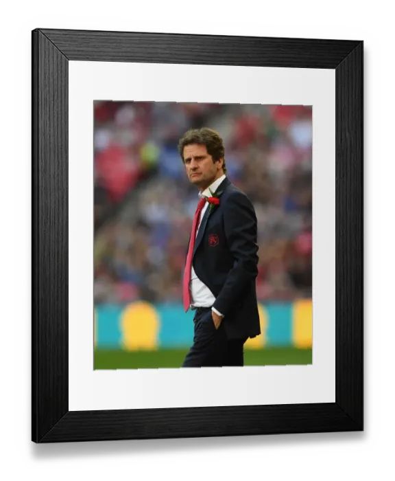 Framed Print : Joe Montemurro Leads Arsenal Women in FA Cup Final against Chelsea