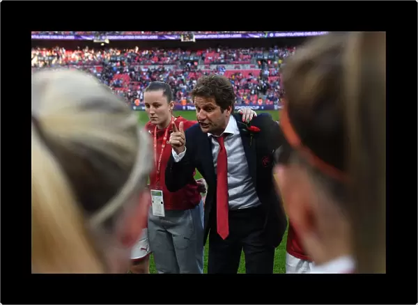 Joe Montemurro: Arsenal Women's Manager Delivers Instructions after FA Cup Final vs. Chelsea